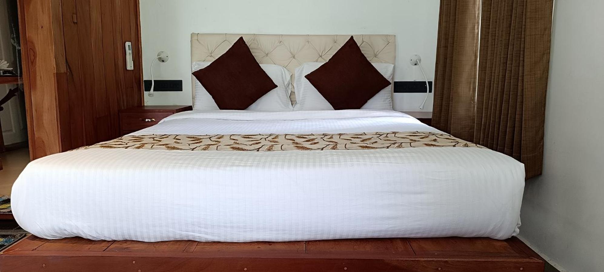 Thenmala Ecoresort Punalur Exteriör bild