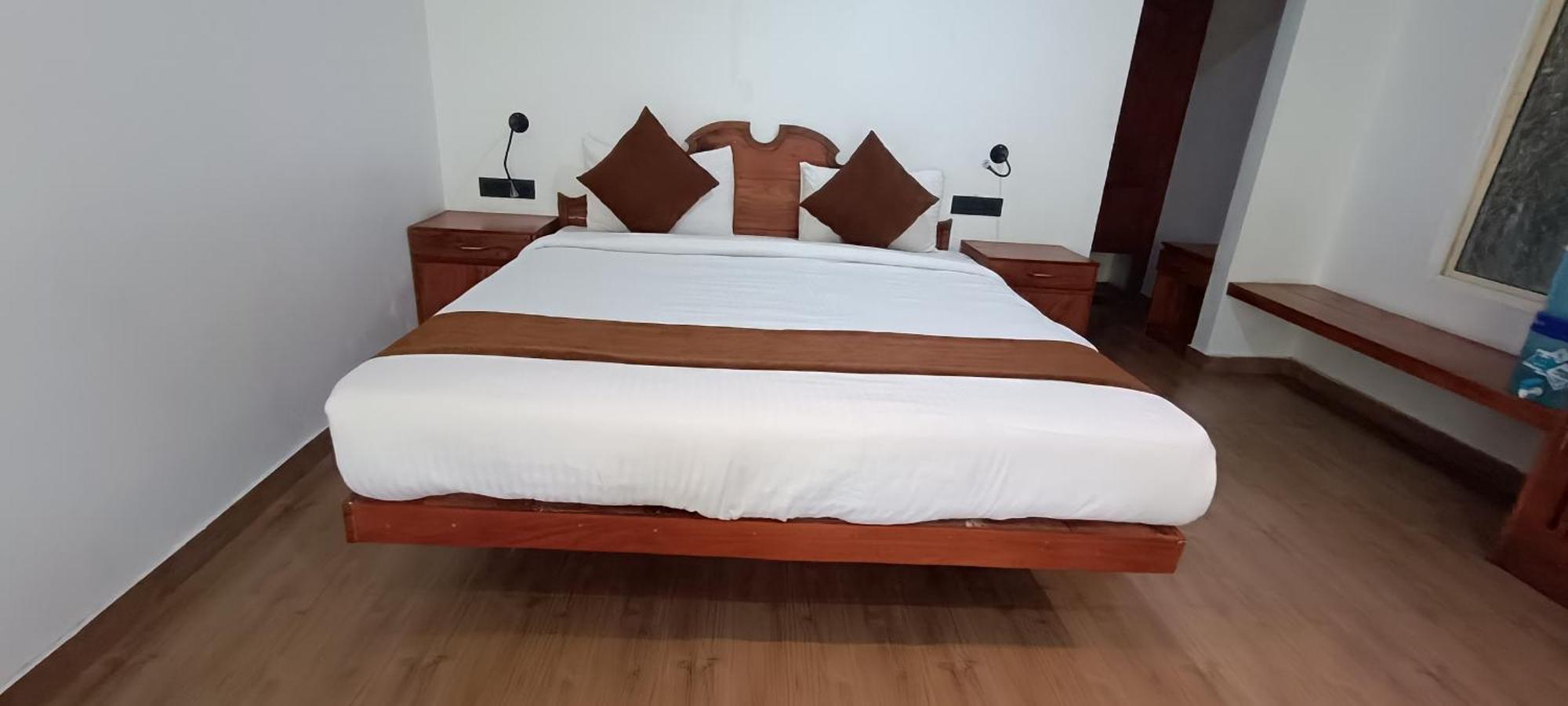 Thenmala Ecoresort Punalur Exteriör bild