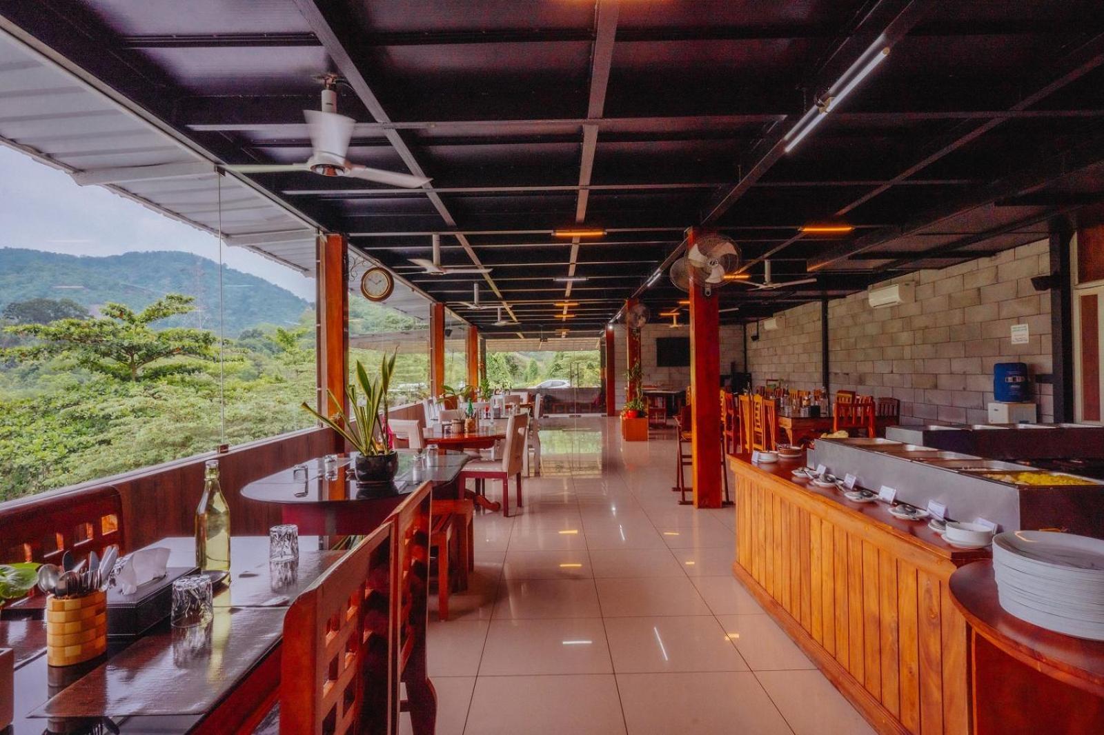 Thenmala Ecoresort Punalur Exteriör bild